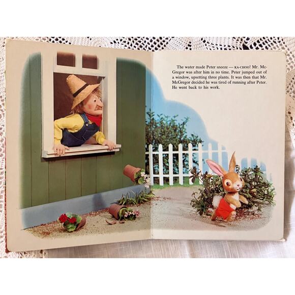 Vintage 1968 Peter Rabbit Puppet Storybook by Grosset & Dunlap - Picture 4 of 5